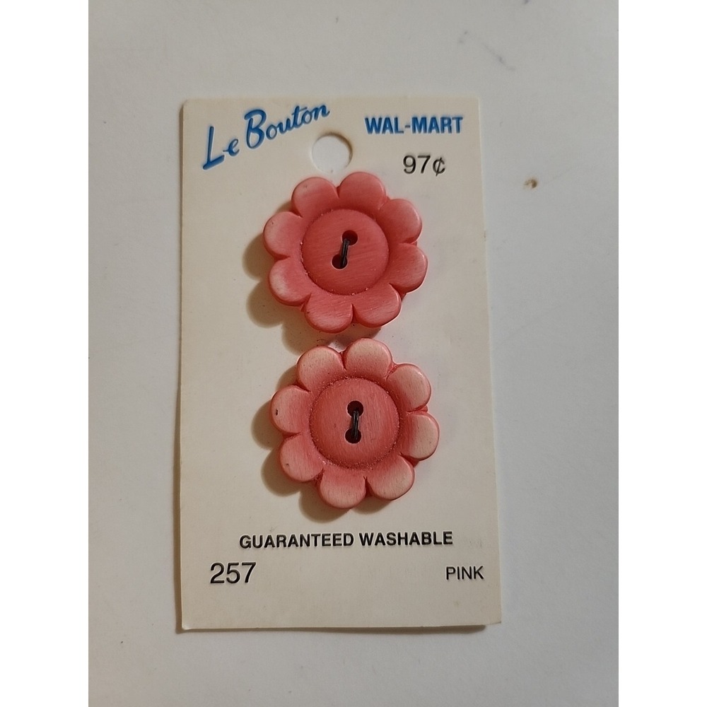 VTG Le Bouton 1 Inch  Pink Flower Sew‎ On Buttons Card Of 2 No. 257